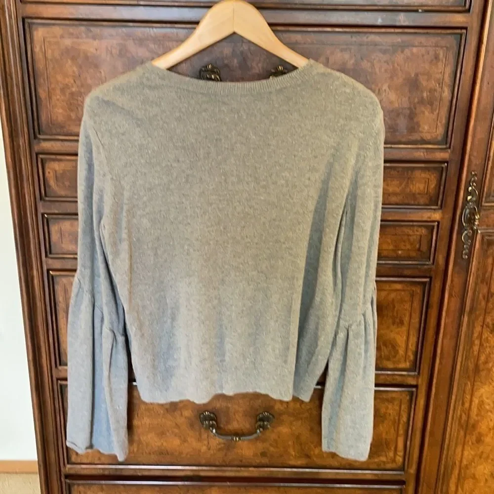 Leith grey sweater with bell sleeves